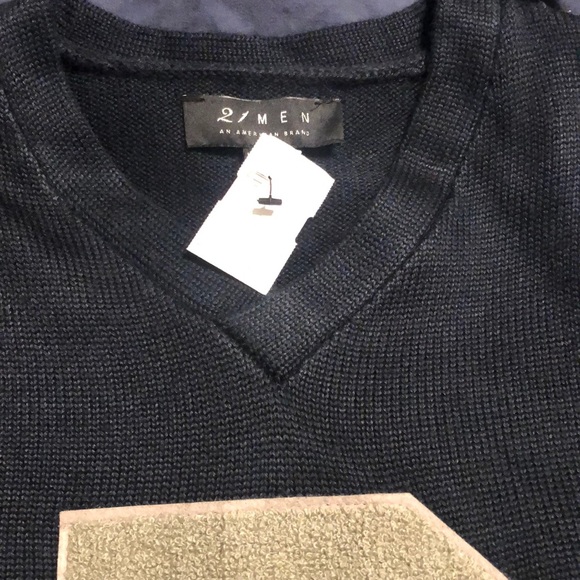 Hoodie small size 21 men - Picture 2 of 4